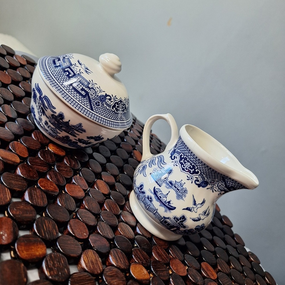 Churchill Blue Willow Creamer Sugar Lid Bowl Set ROMANIA Blue White   Porcelain